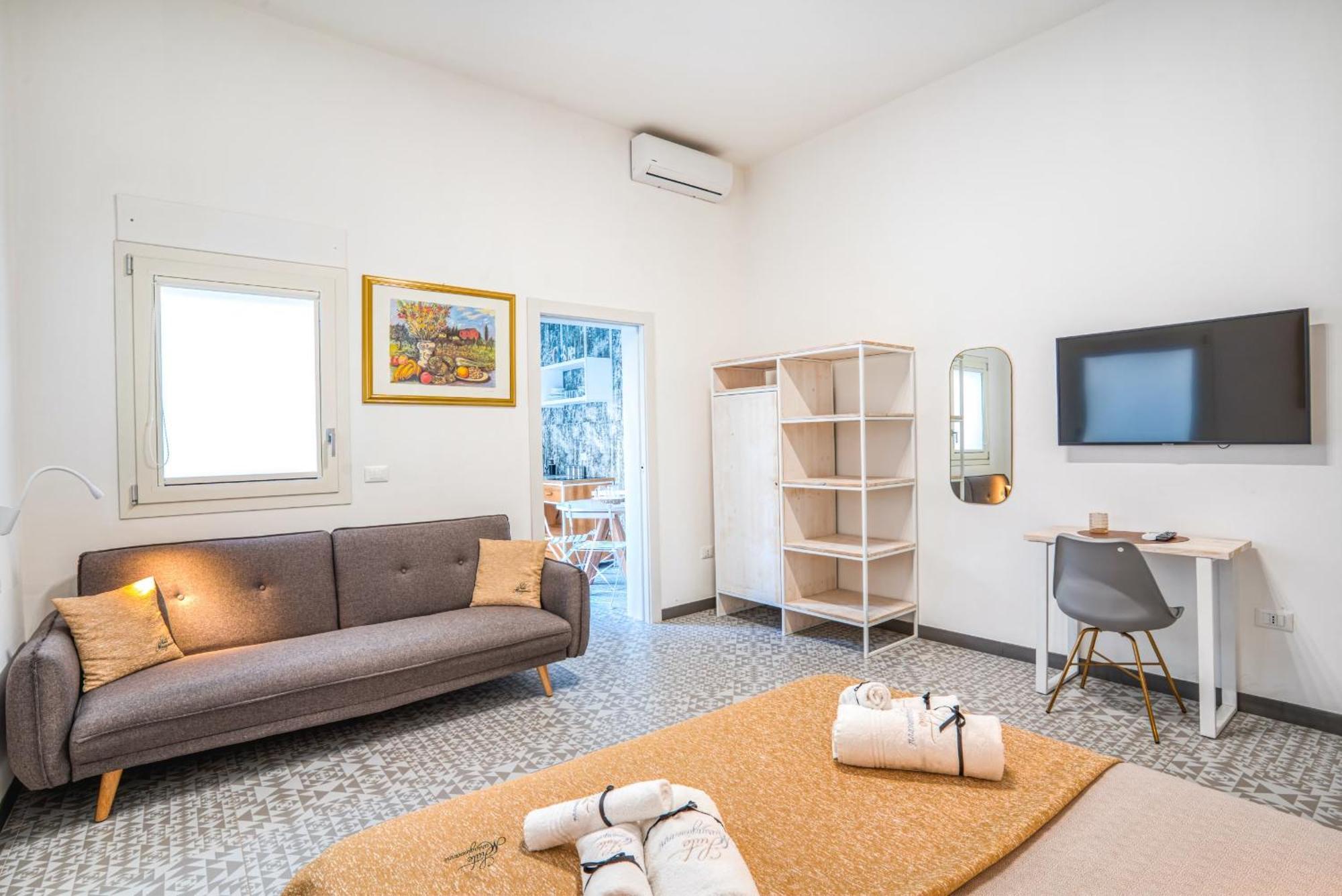 Suite Mariagiovanni Lecce Bagian luar foto